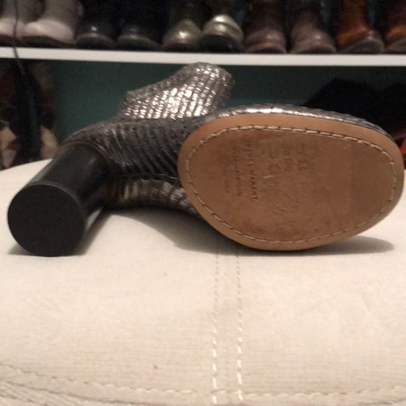 Isabel Marant Datsy Metallic Leather Ankle Boots - Picture 4 of 4